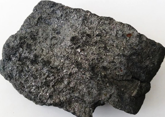 High Fixed Carbon Hard Coke Mineral Low Ash Low Sulphur Porositas Besar