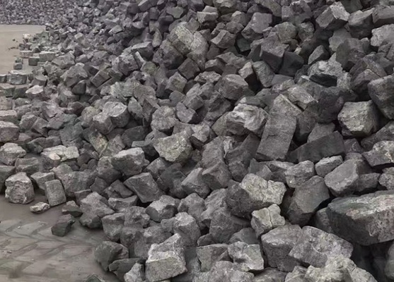 150 - 300mm Bahan Kokas Pengecoran Untuk Pengerjaan Baja Karbon Tinggi Kelembaban Rendah