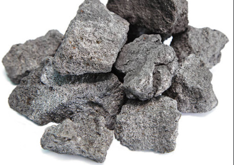 Casting Disesuaikan 80-200mm Petroleum Coke Fuel Coke Block Carbon Block FC 98%
