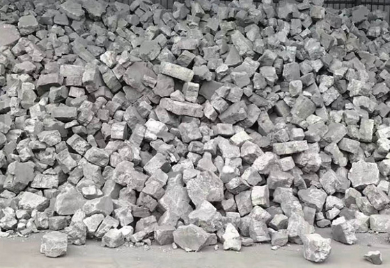 Low Ash Low Sulphur Foundry Coke Mineral Untuk Pabrik Baja 150 - 300mm